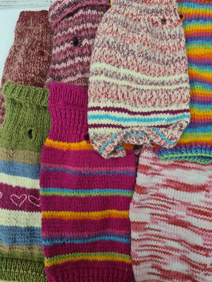 Pienen koiran villapaita noin 30cm - Paidat ja neuleet - 52515665411210 - 1