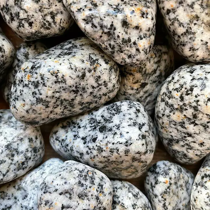 Graniittikivi Sisustukseen 40-60mm 1kg - Akvaarion kivet - 7330002051711 - 1