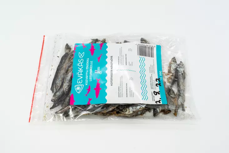 Eväkäs koiranherkku muikku 50g - Koiran kuivatut lihaherkut - 6418142002006 - 1