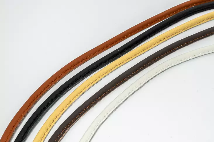 Koiran nahkatalutin pyöreä 180cmx8mm - Koiran nahkataluttimet - 5906365553517 - 1